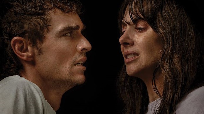 TOGETHER (VOORPREMIÈRE)
